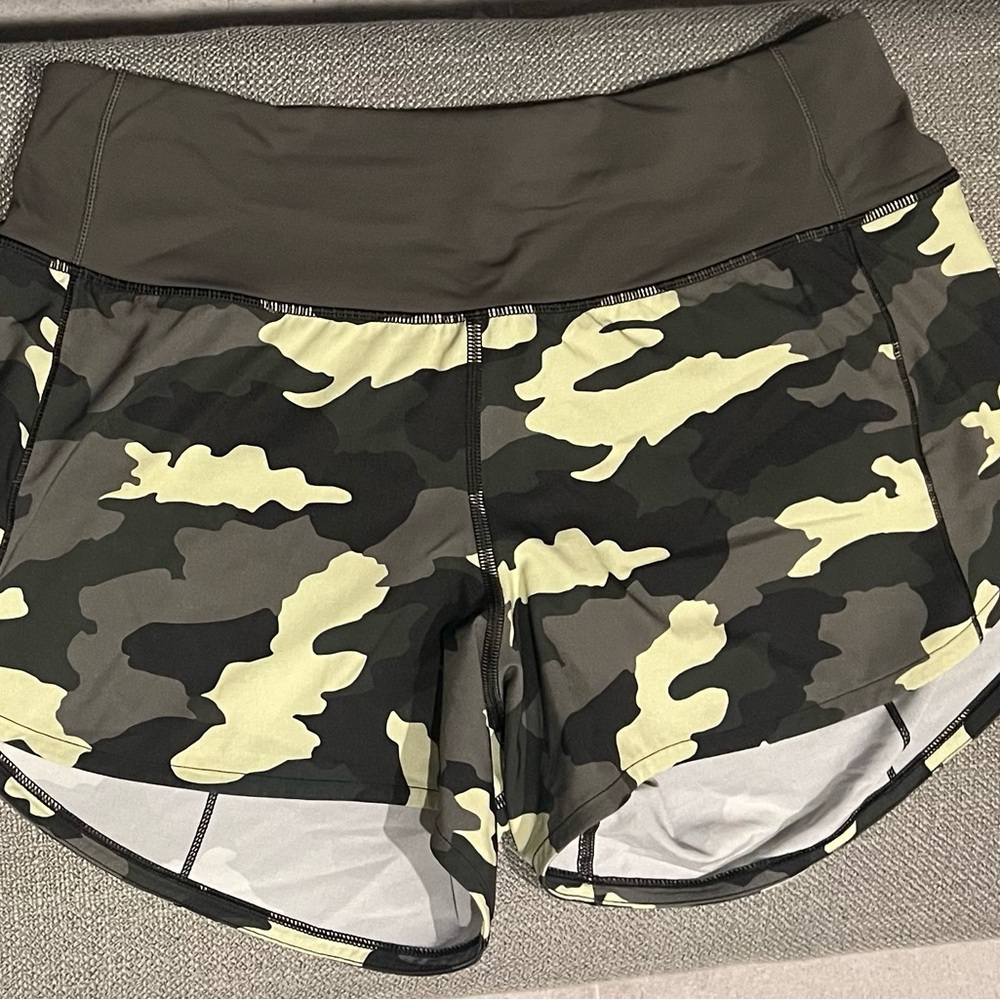 Lululemon Speed Up Short *4" Lined